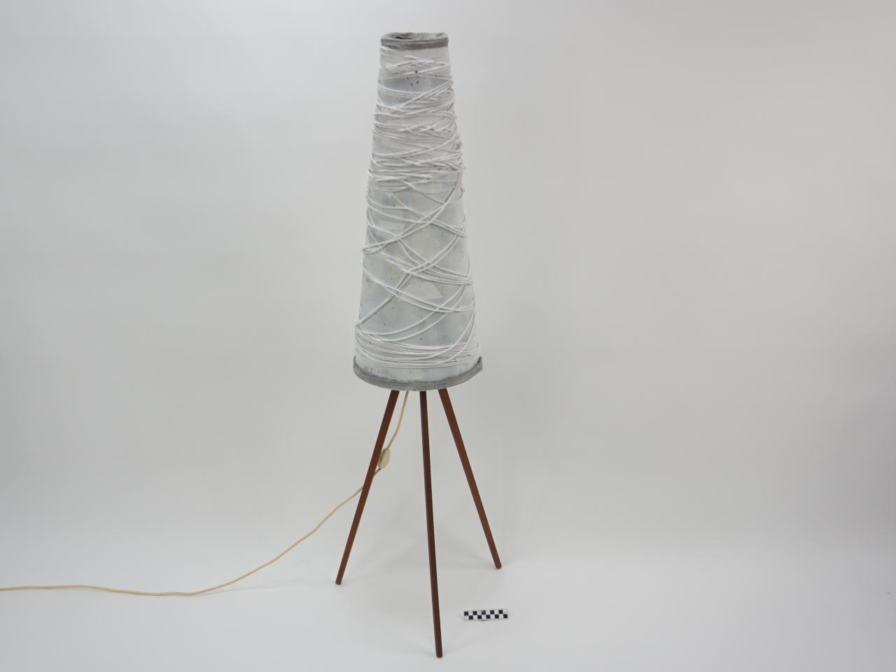 LAMPA PODŁOGOWA