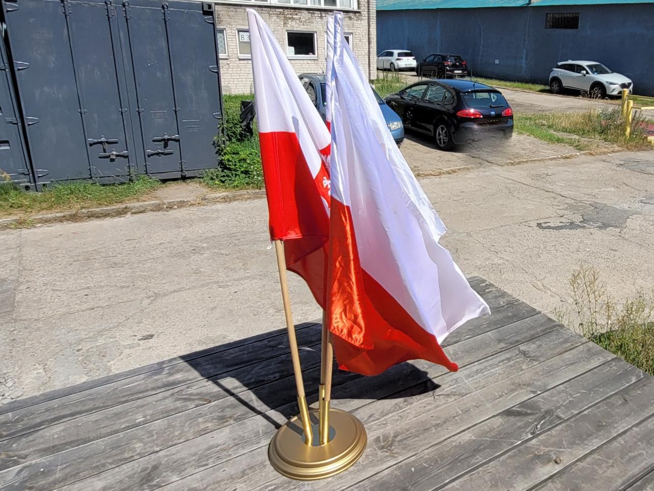STOJAK NA FLAGI