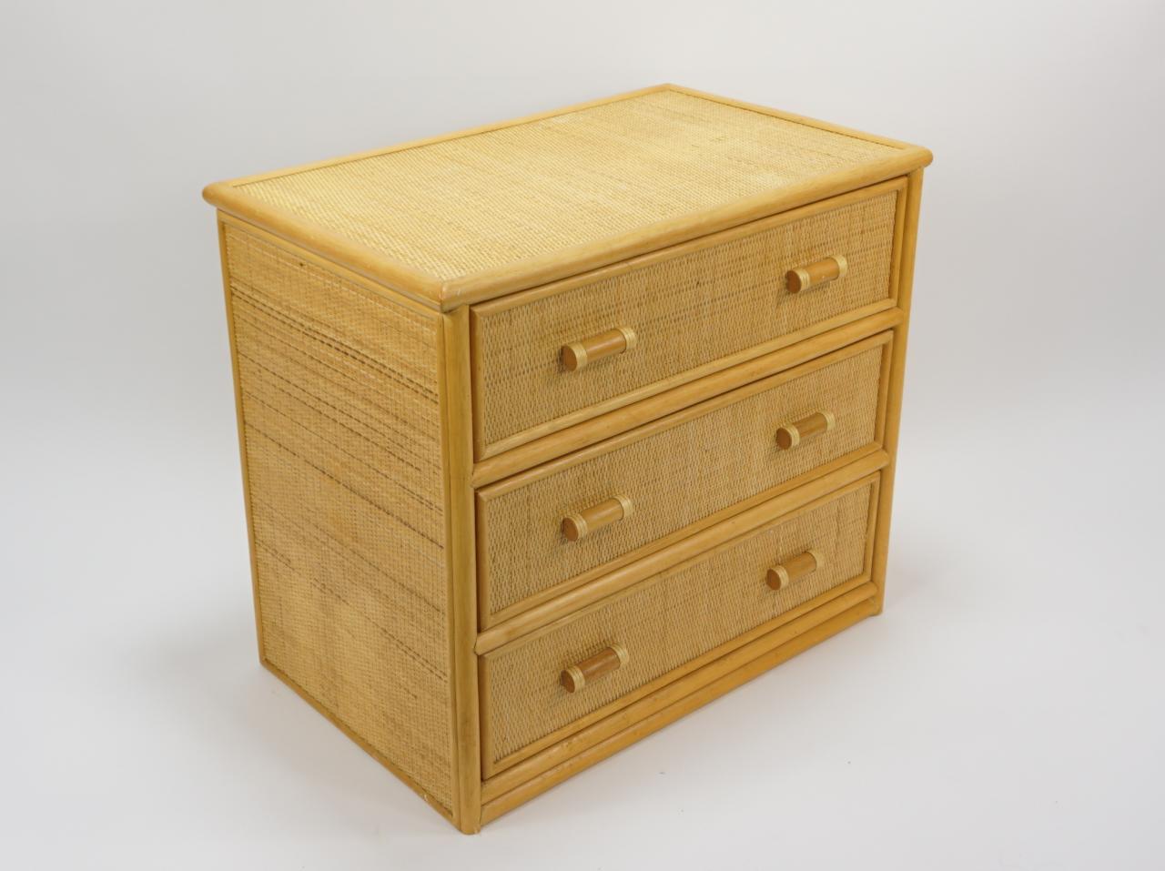CHEST OF DRAWERS CABINET