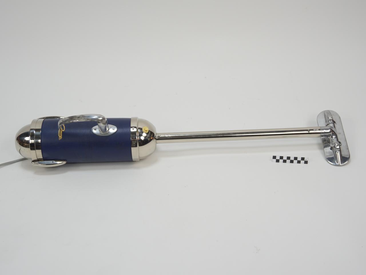 VACUUM CLEANER