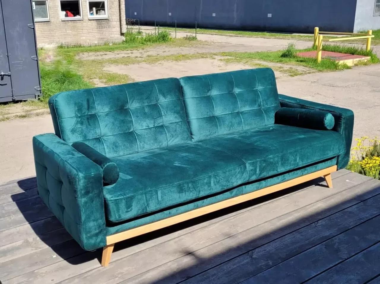 KANAPA SOFA