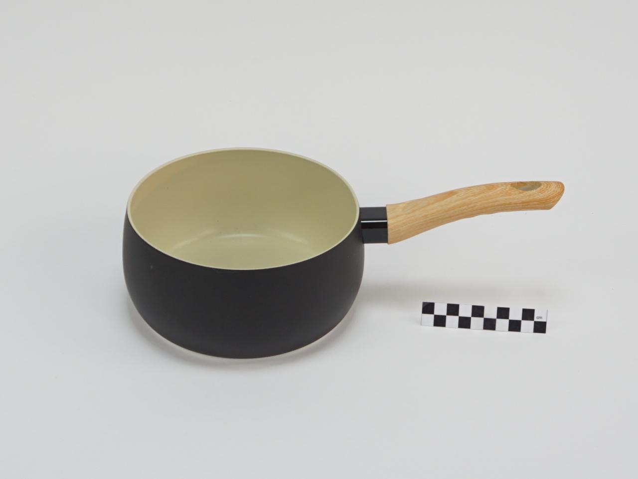 SAUCEPAN POT