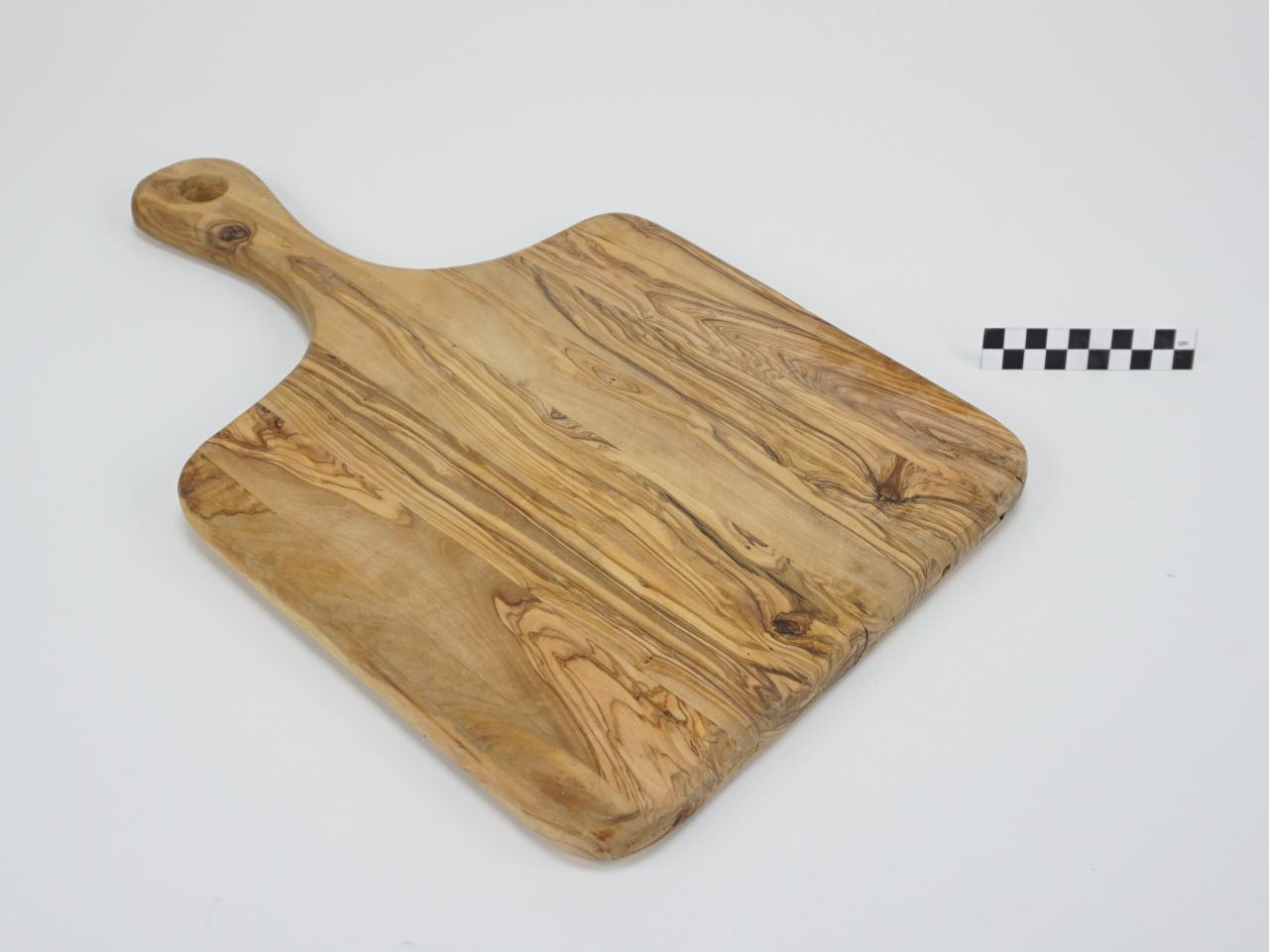 CUTTING BOARD