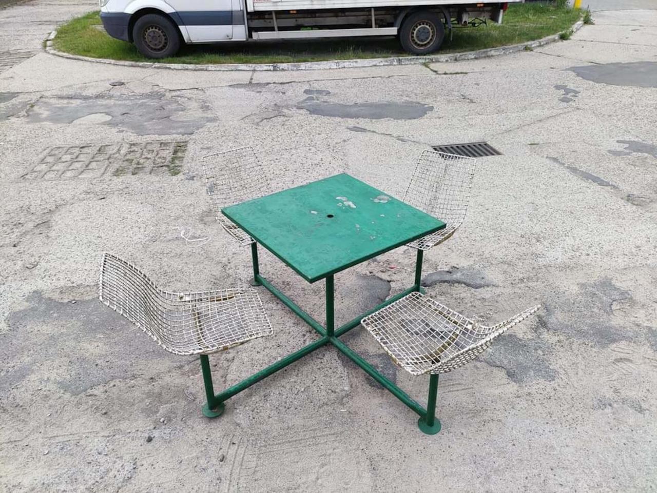 STÓŁ Z KRZESŁAMI, PRL