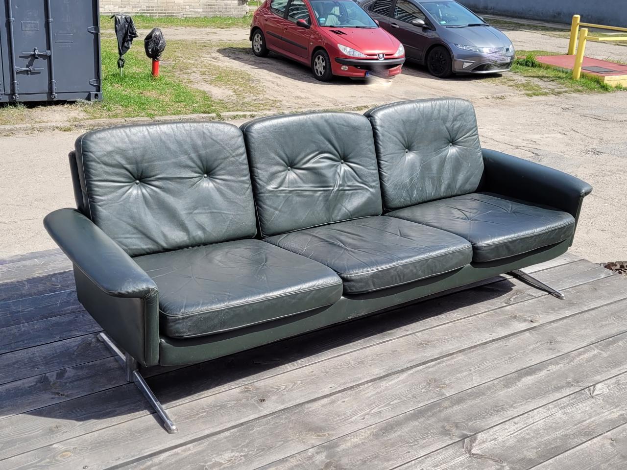 KANAPA SOFA