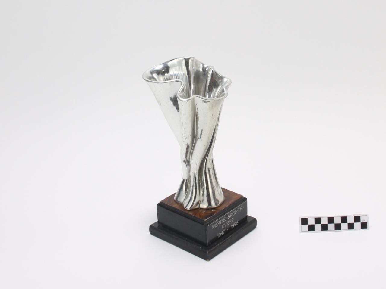 NAGRODA SPORTOWA PUCHAR STATUETKA
