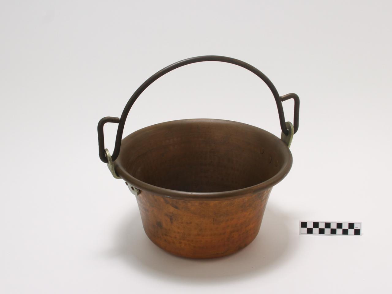 COPPER POT