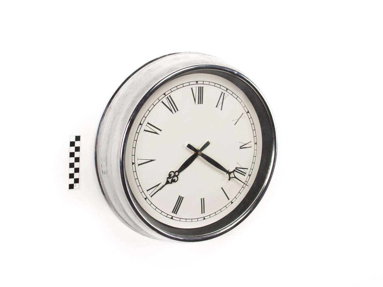 WALL CLOCK