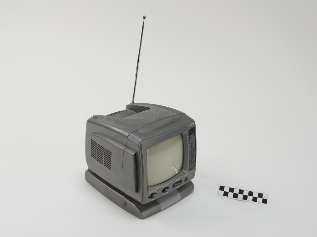 TELEWIZOR