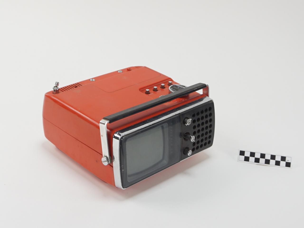 TELEWIZOR
