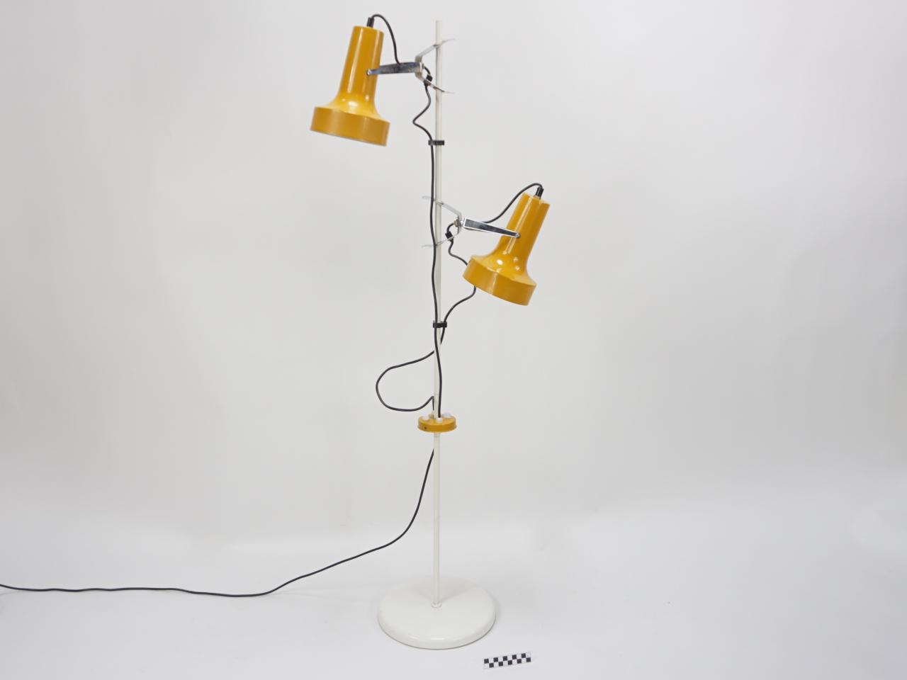 LAMPA PODŁOGOWA
