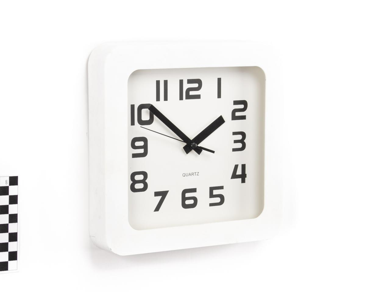 ZEGAR ŚCIENNY