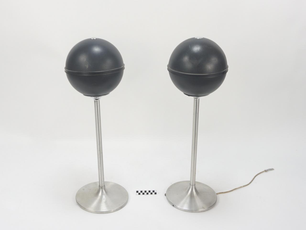 FLOOR SPEAKERS