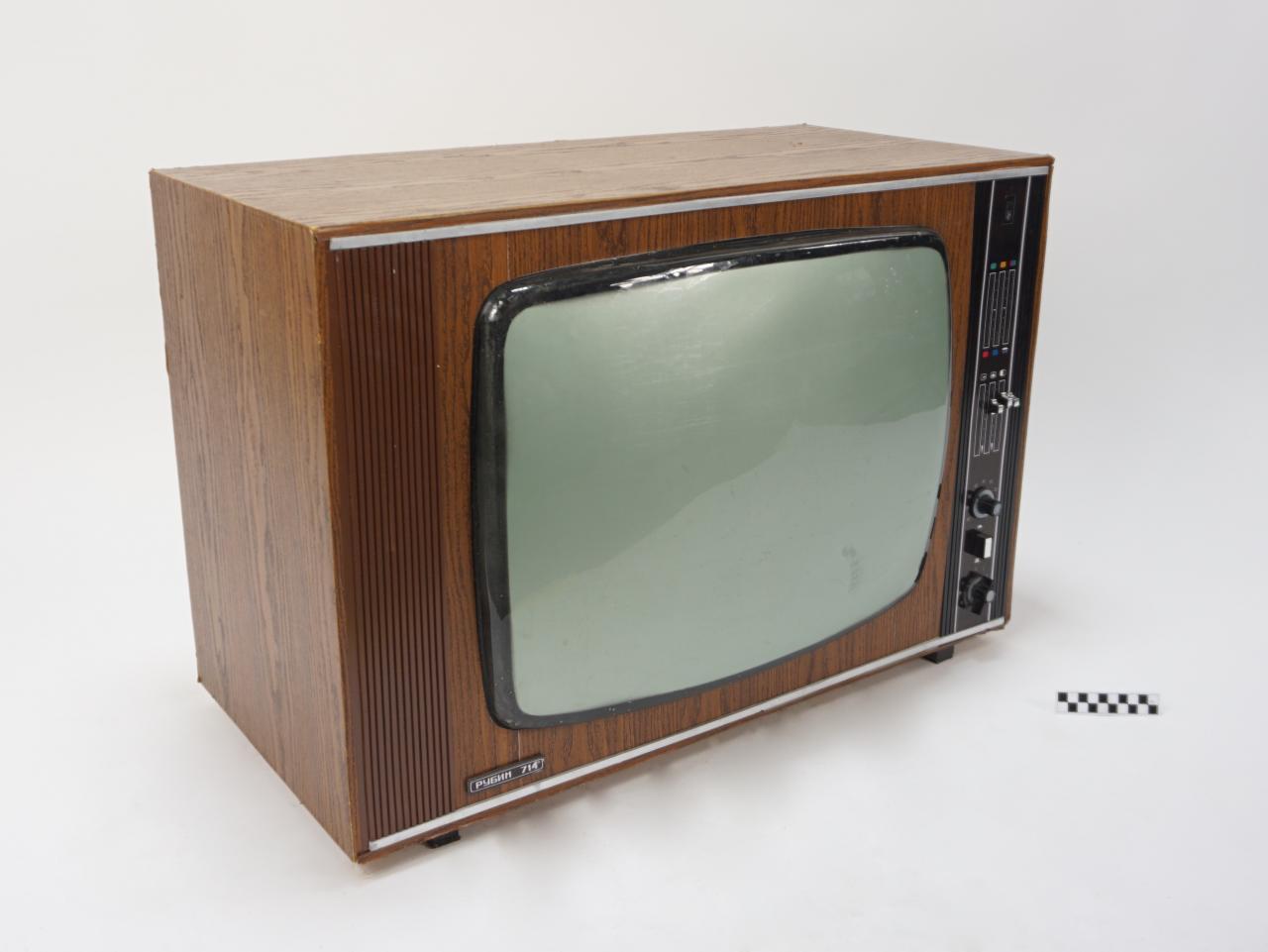 TELEWIZOR