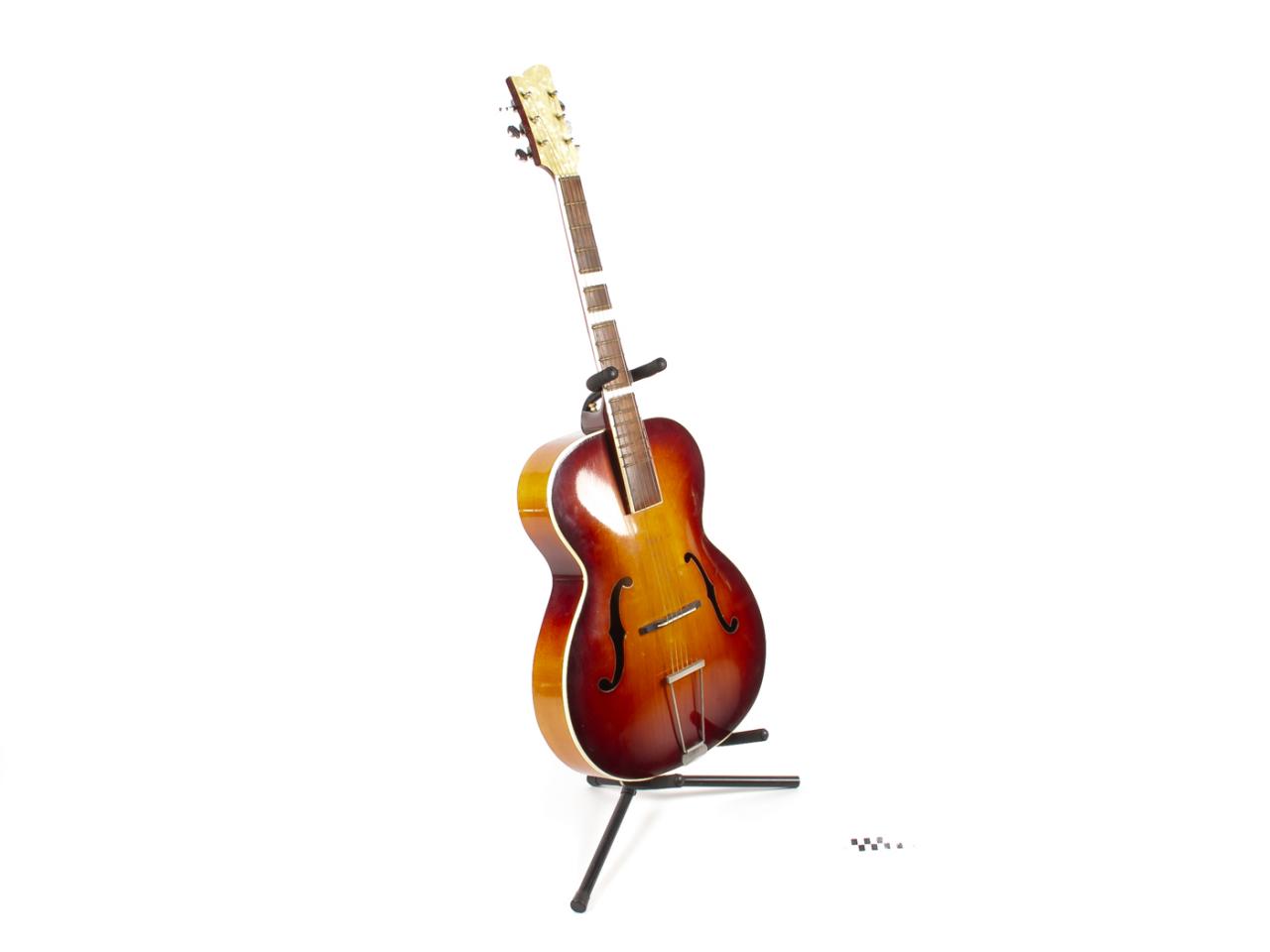 GITARA AKUSTYCZNA