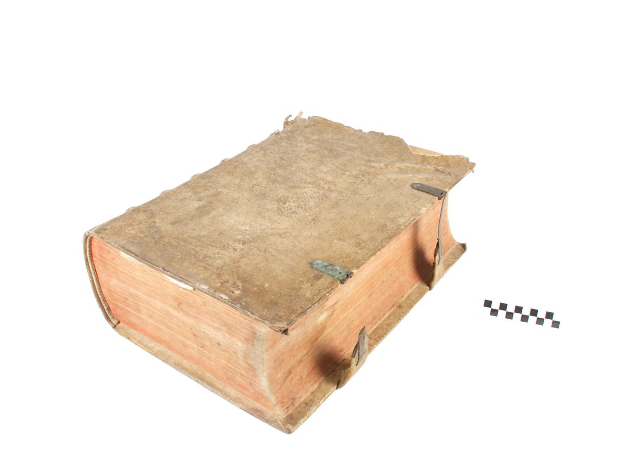 KSIĘGA KSIĄŻKA