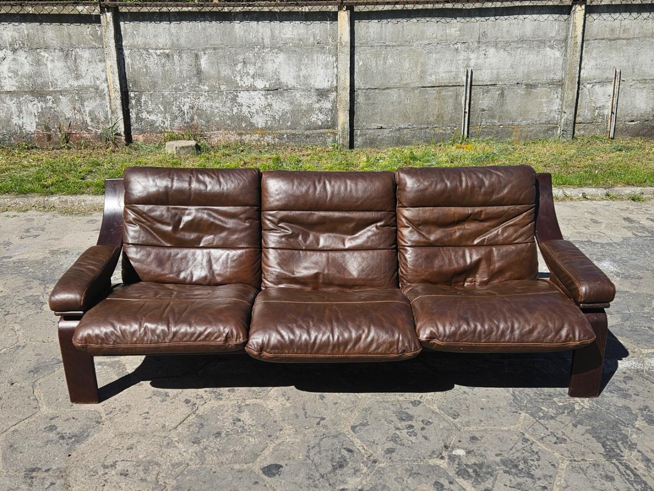 KANAPA SOFA