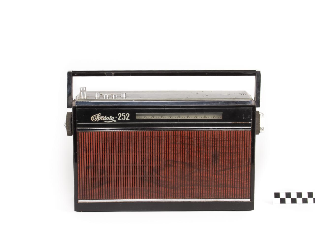RADIO