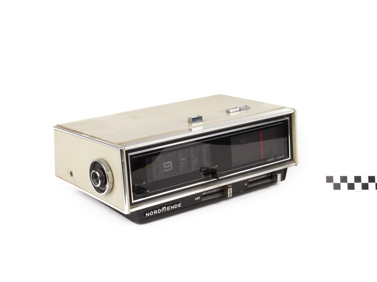 RADIO CLOCK RADIO