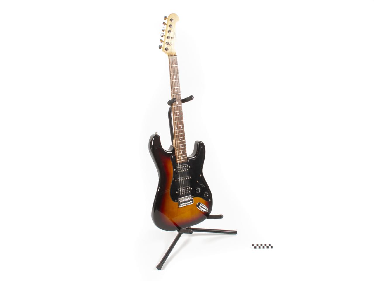ELECTRIC GUITAR