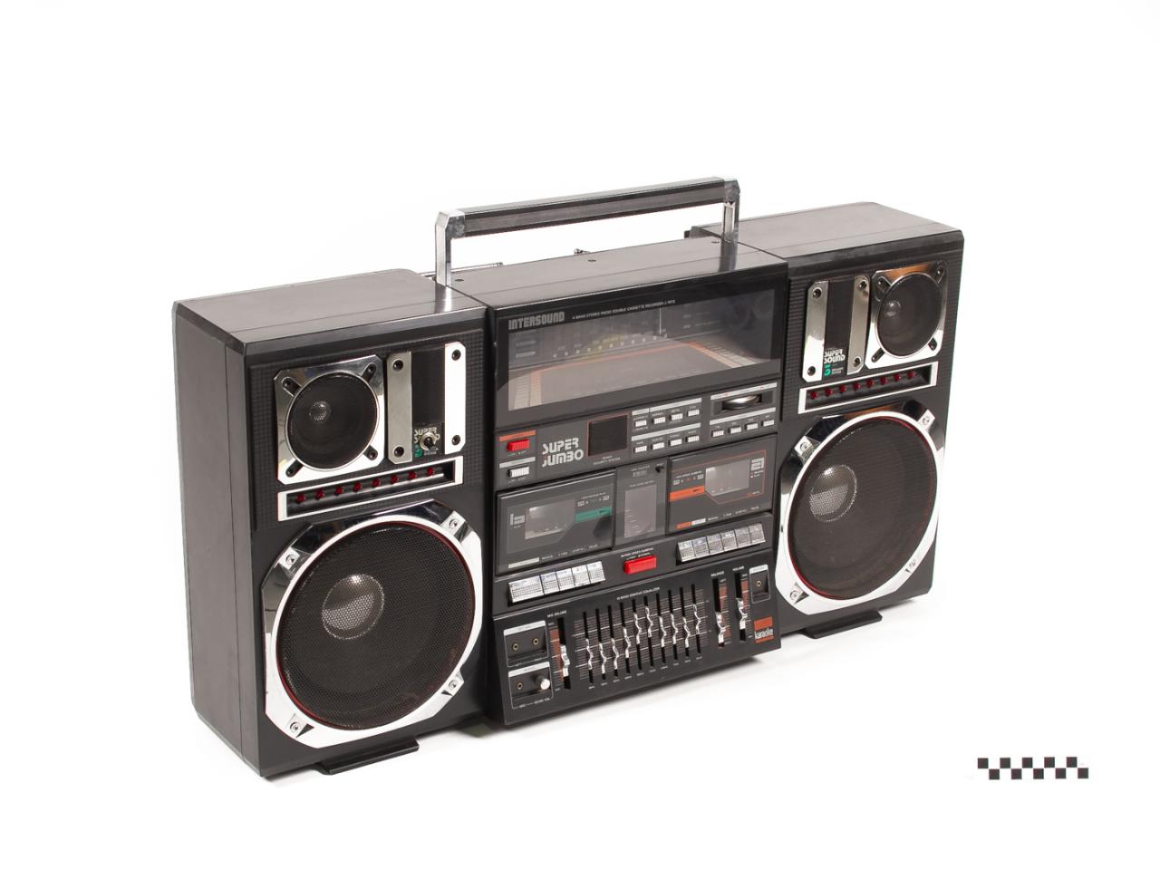 BOOMBOX