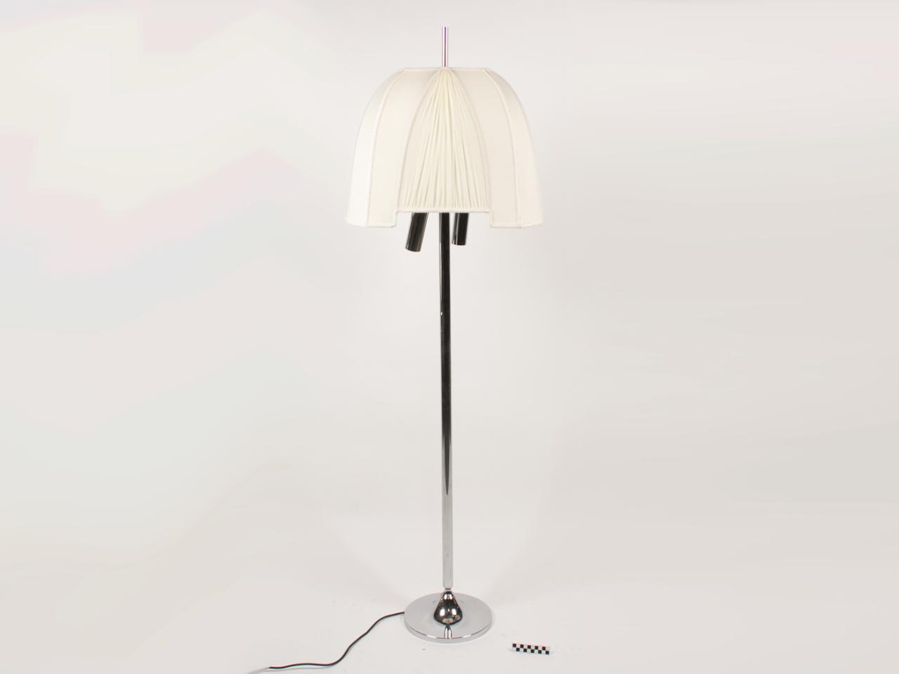 LAMPA PODŁOGOWA