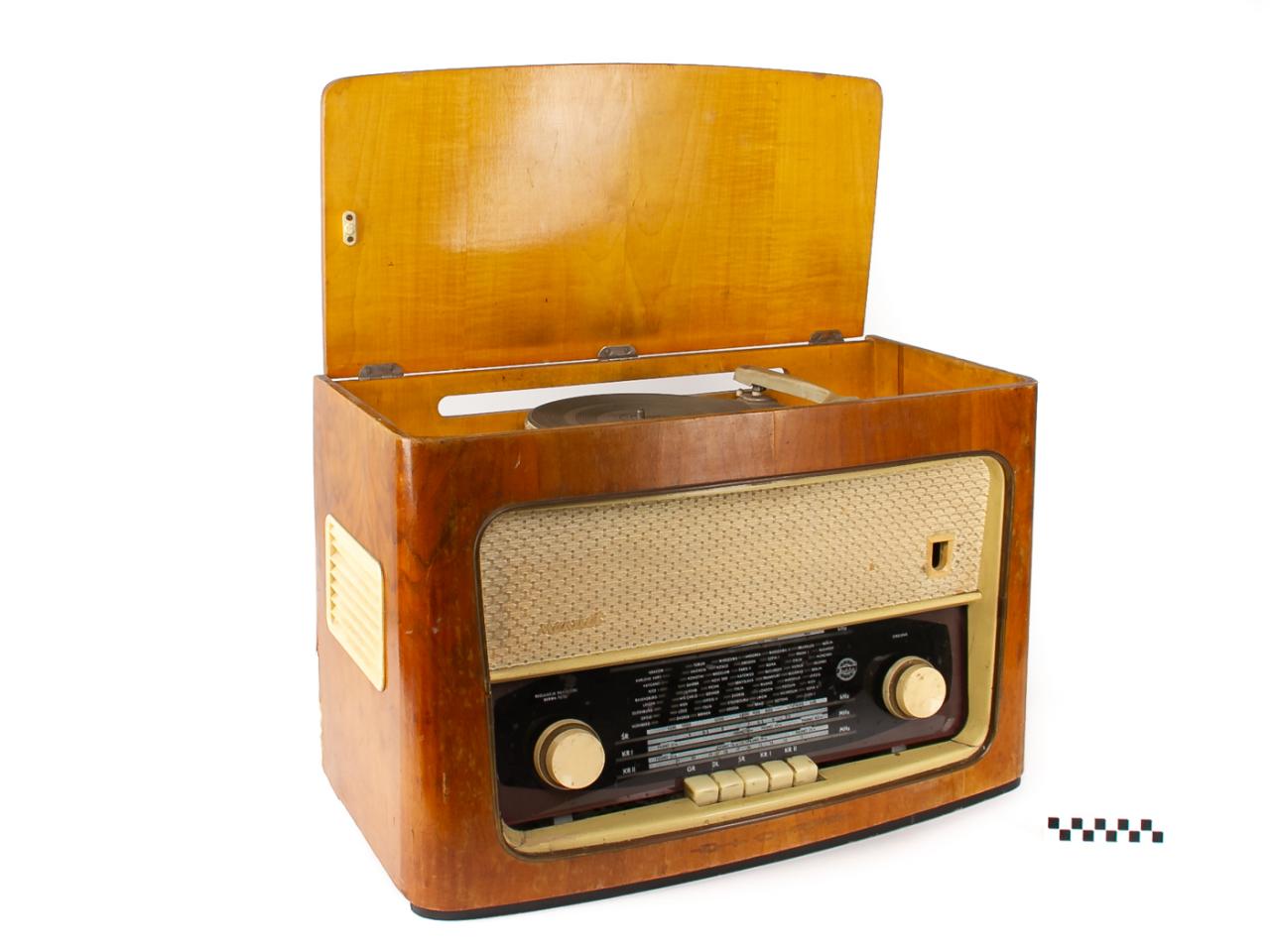 RADIO