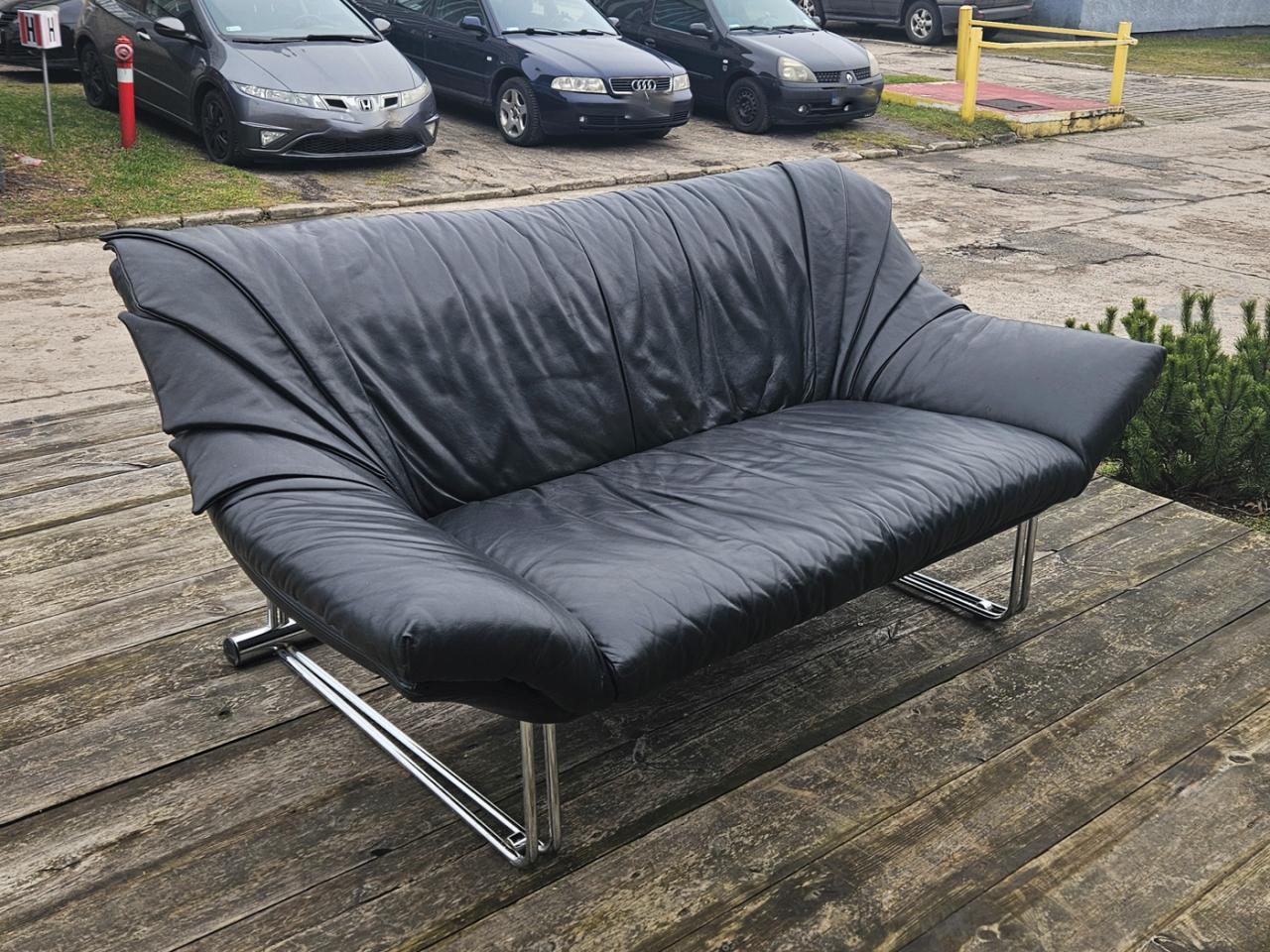 KANAPA SOFA