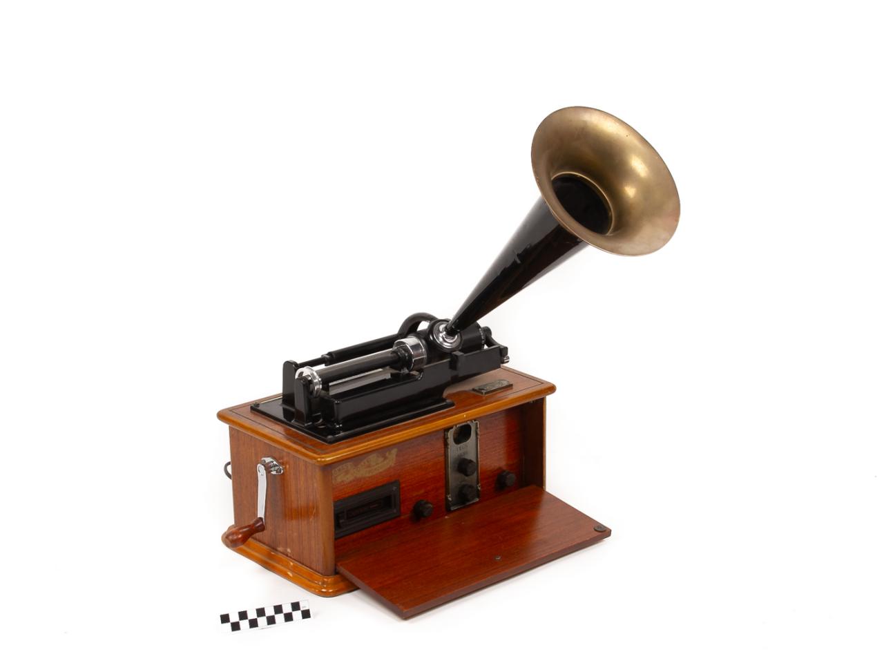 PHONOGRAPH GRAMOPHONE RADIO