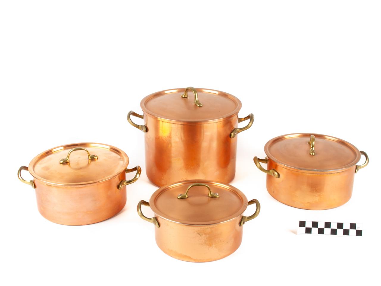 COPPER POT
