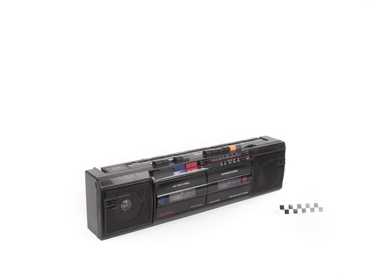 BOOMBOX RADIO