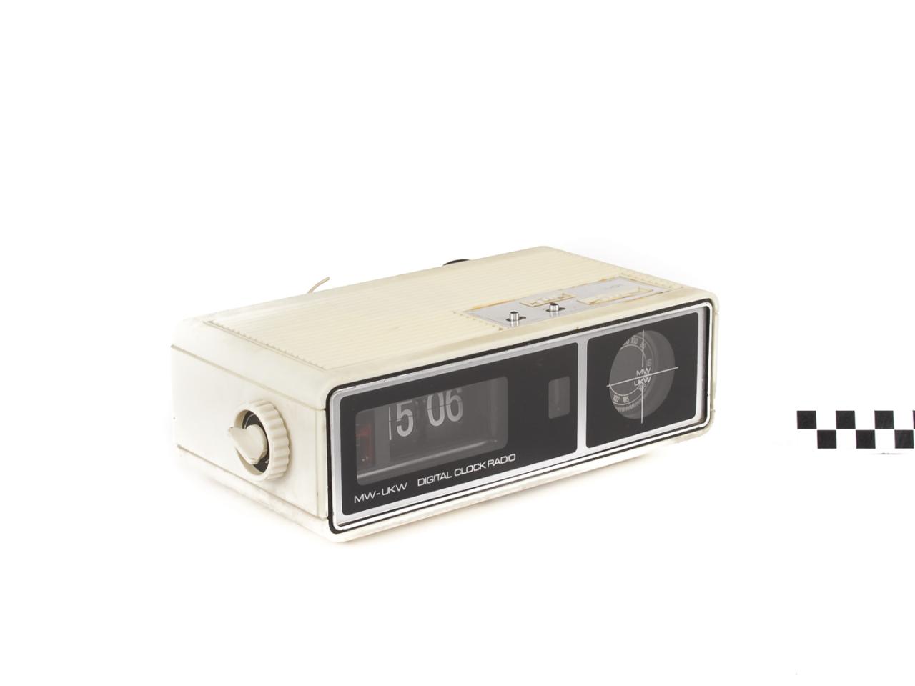 RADIO CLOCK RADIO