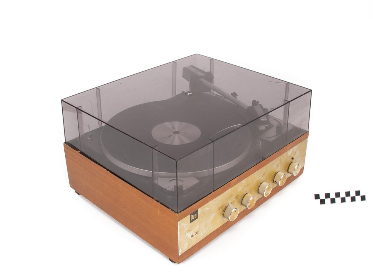 GRAMOPHONE