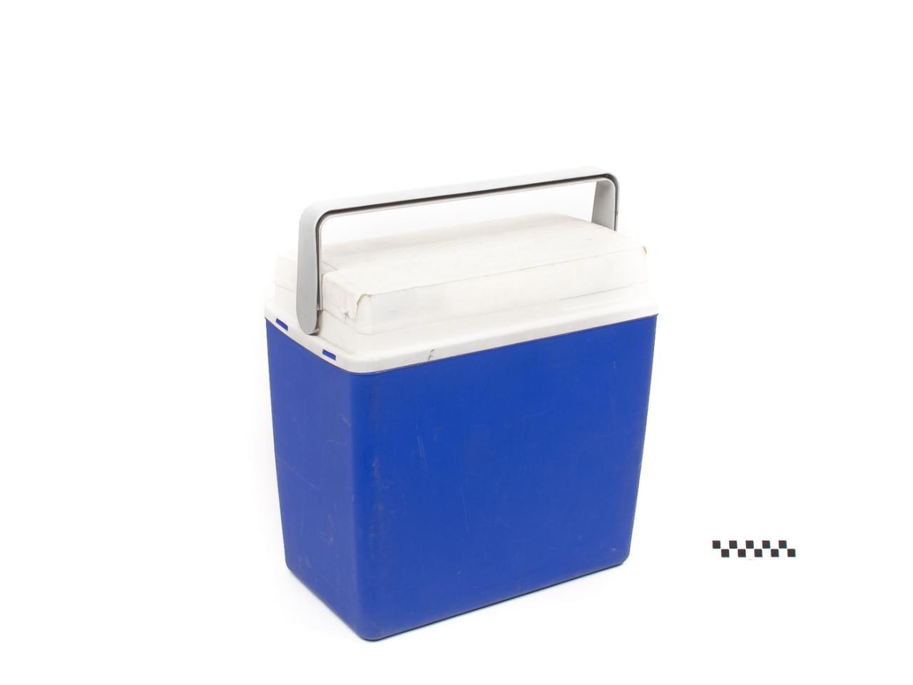 PORTABLE COOLER