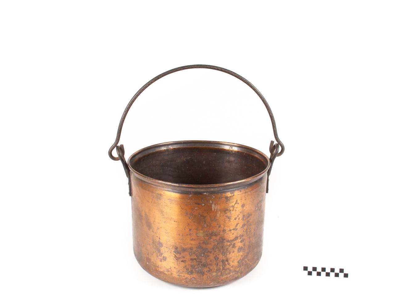 COPPER POT