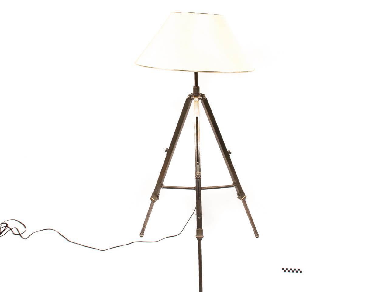 LAMPA PODŁOGOWA
