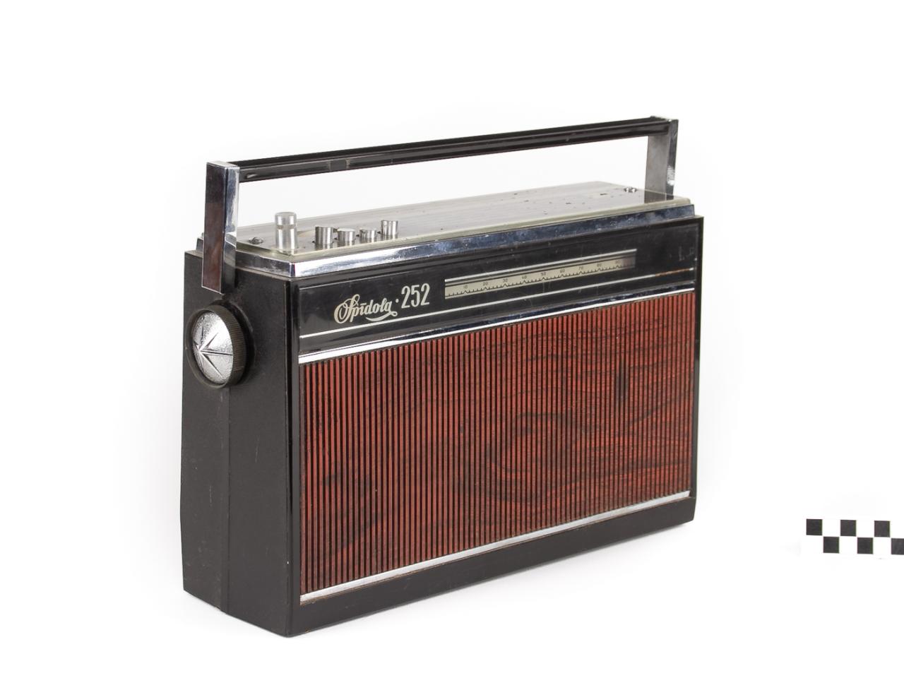 RADIO
