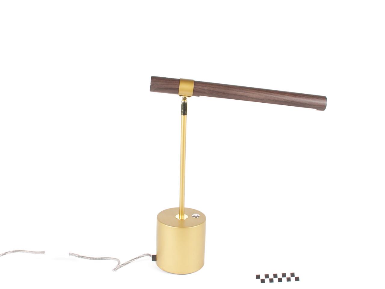 DESK LAMP