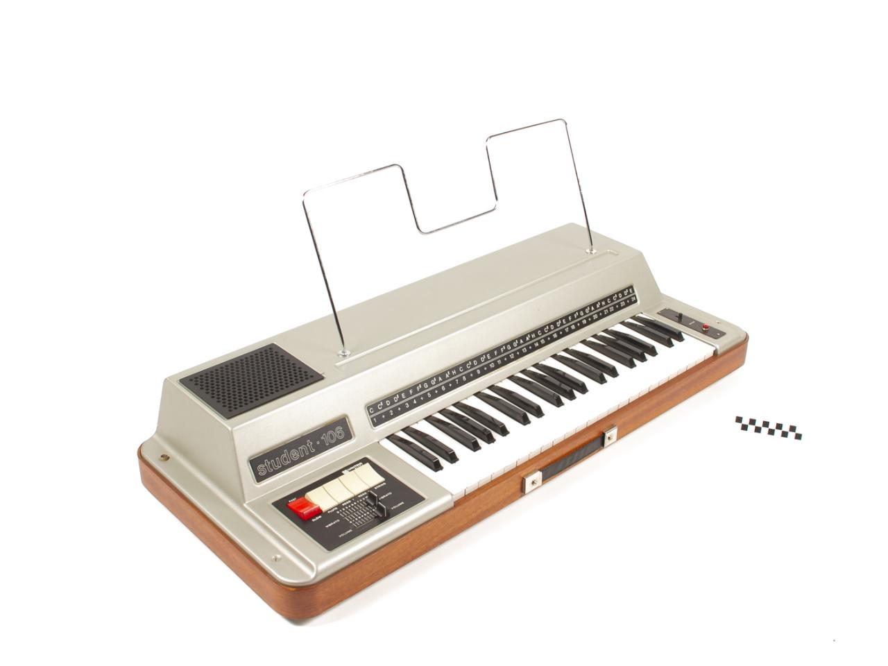 ELECTRIC ORGAN