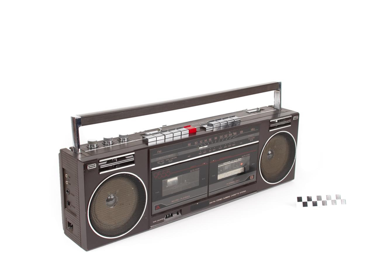 BOOMBOX RADIO