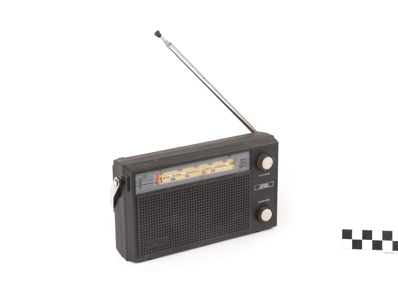 REPORTER'S RADIO TAPE RECORDER