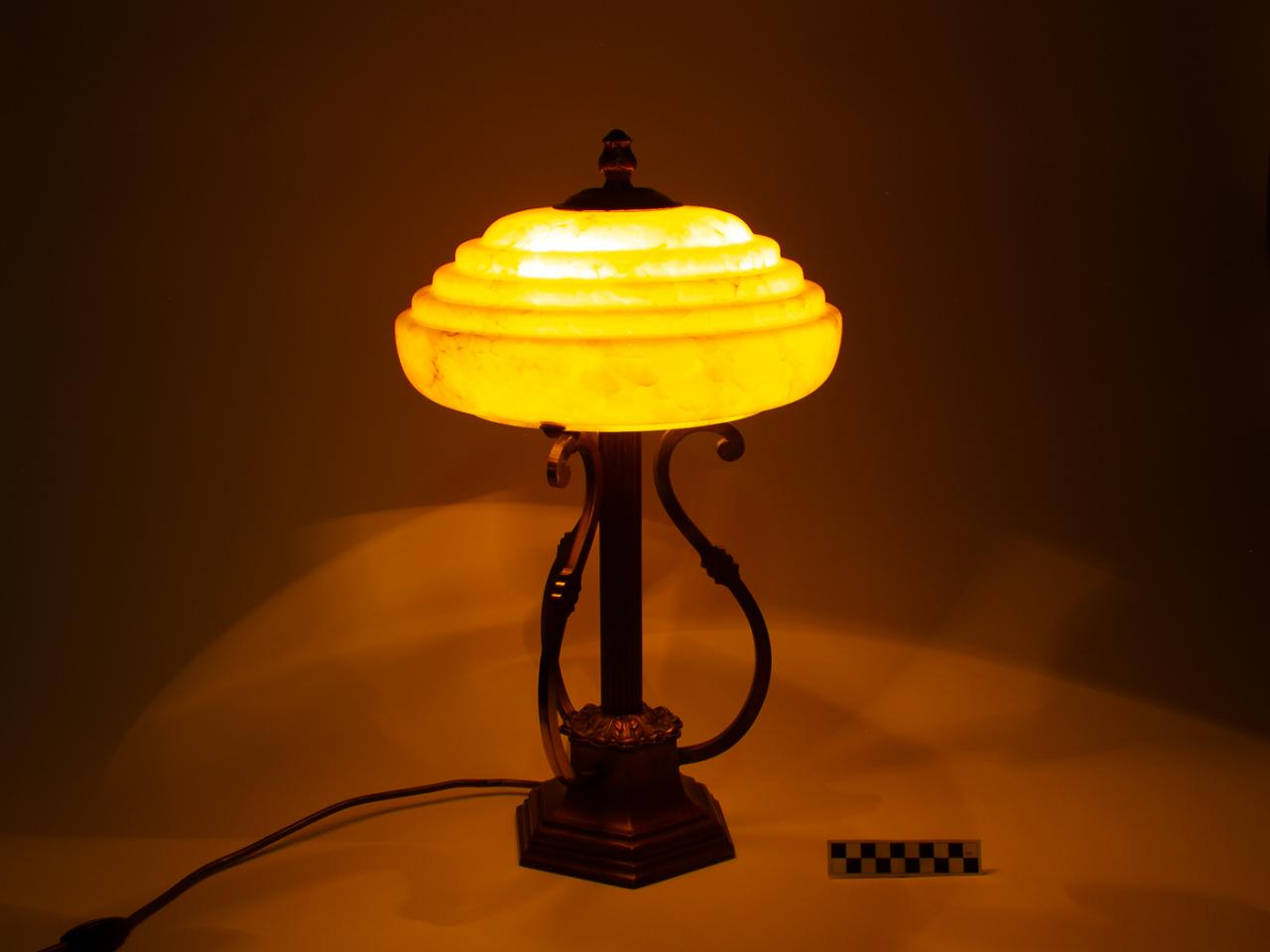 DESK LAMP