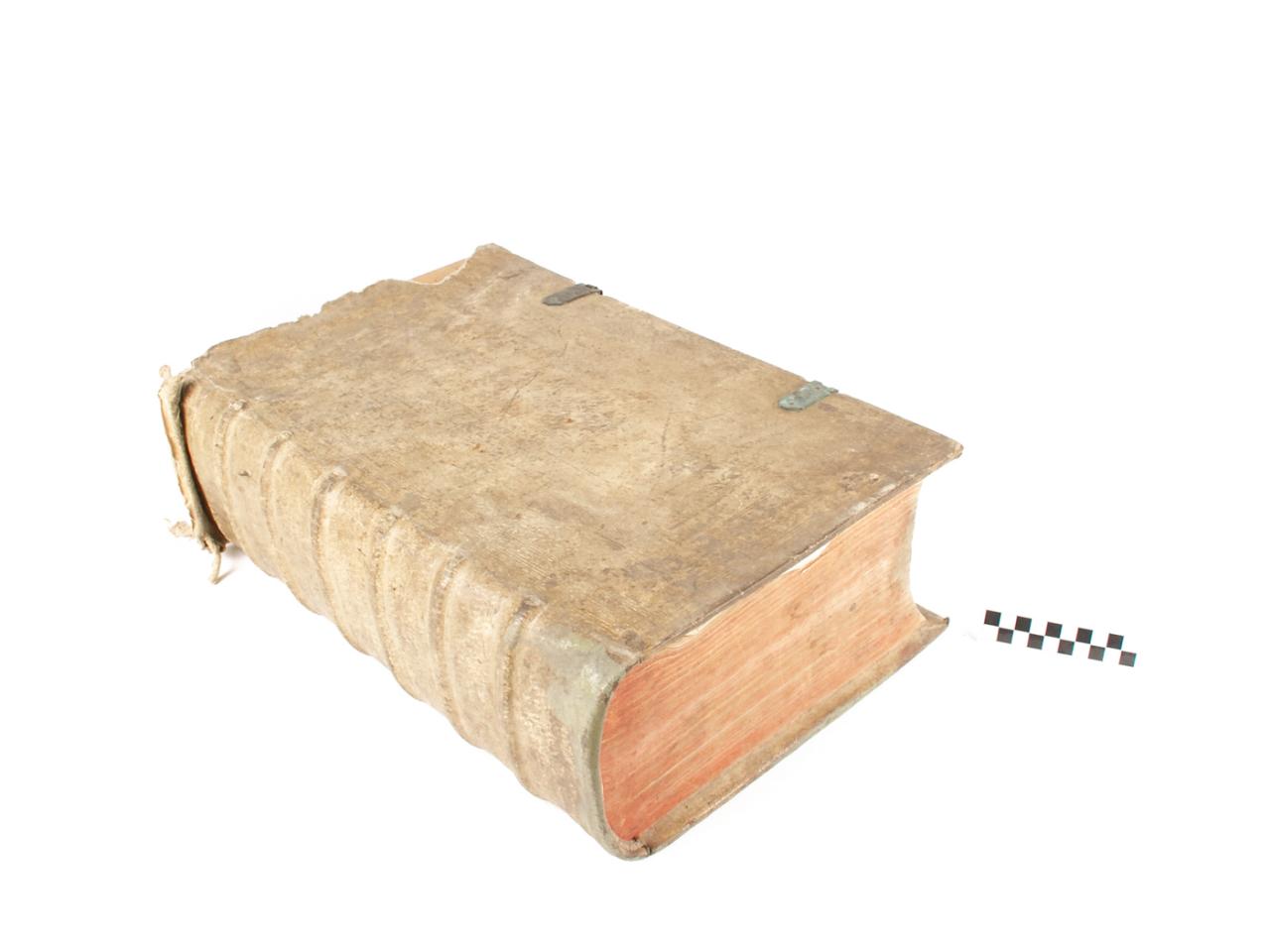 KSIĘGA KSIĄŻKA