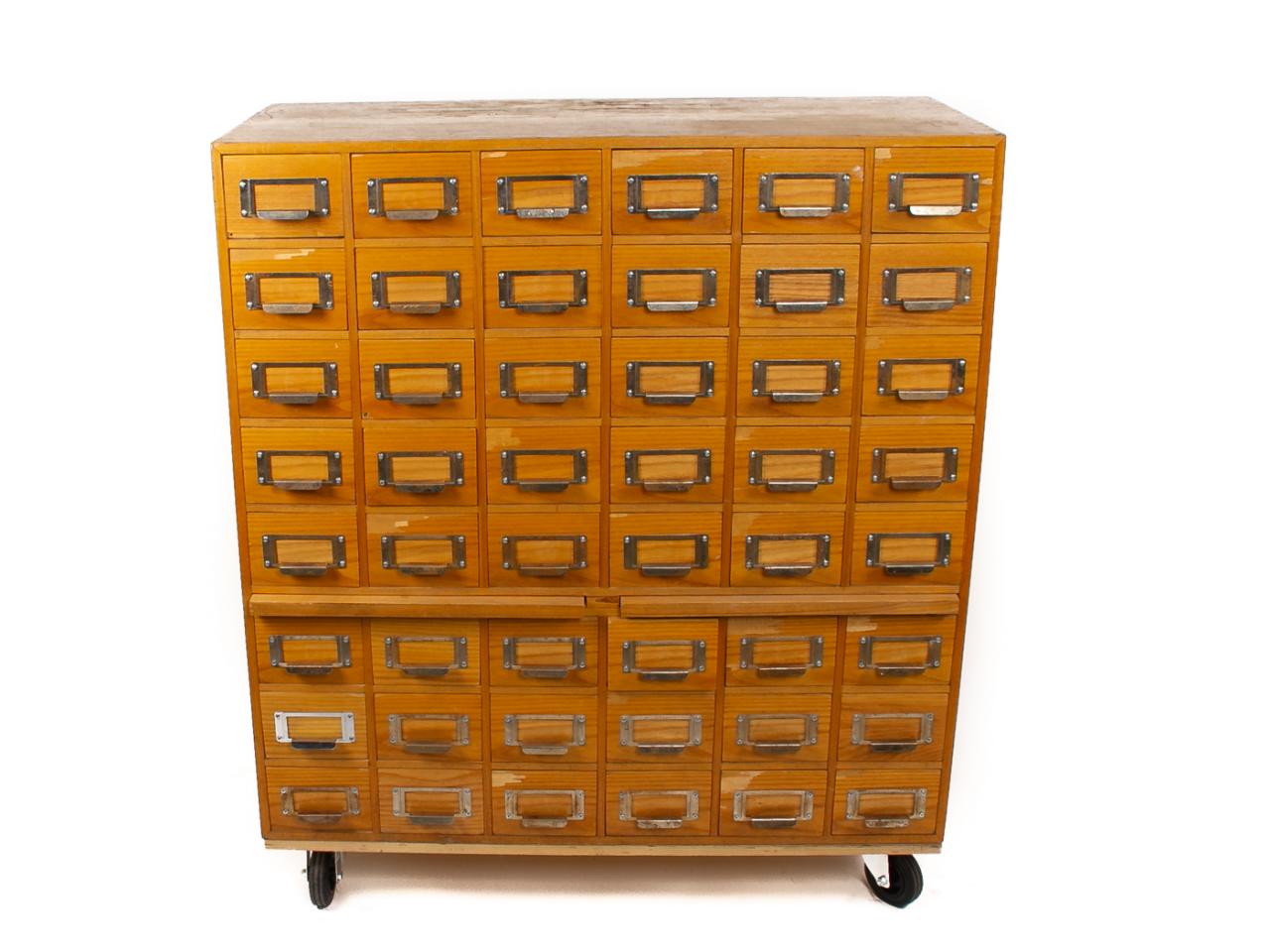 DOCUMENT CABINET