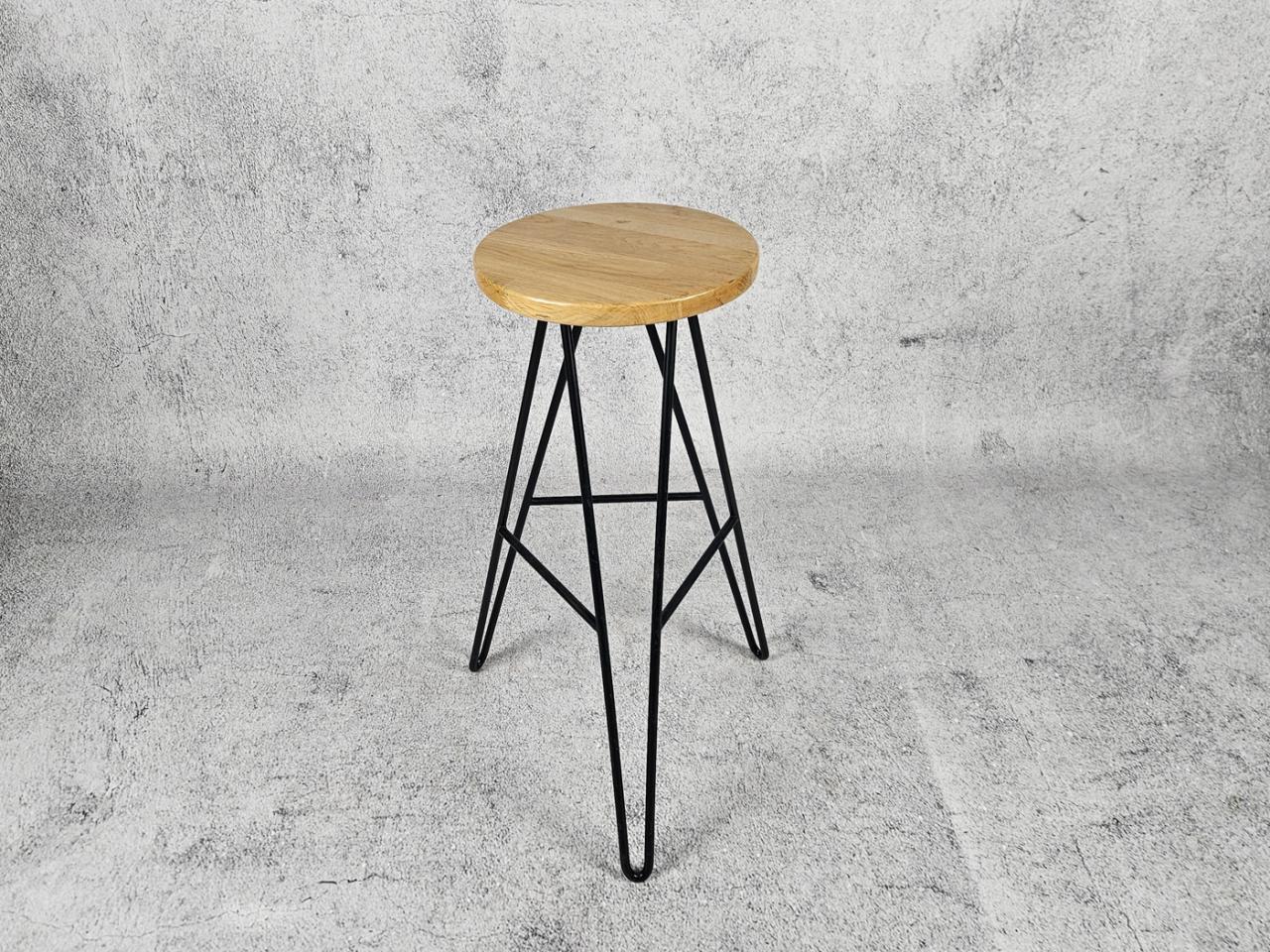 BAR STOOL