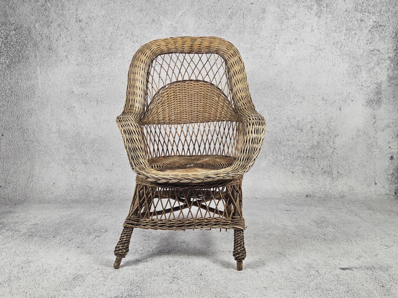 GARDEN ARMCHAIR
