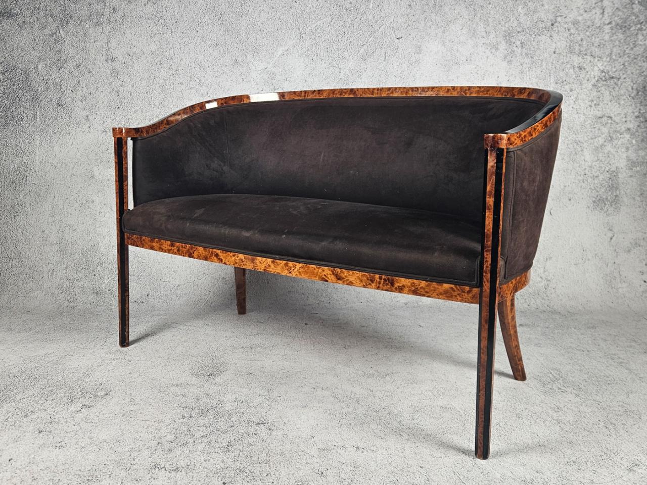 KANAPA SOFA