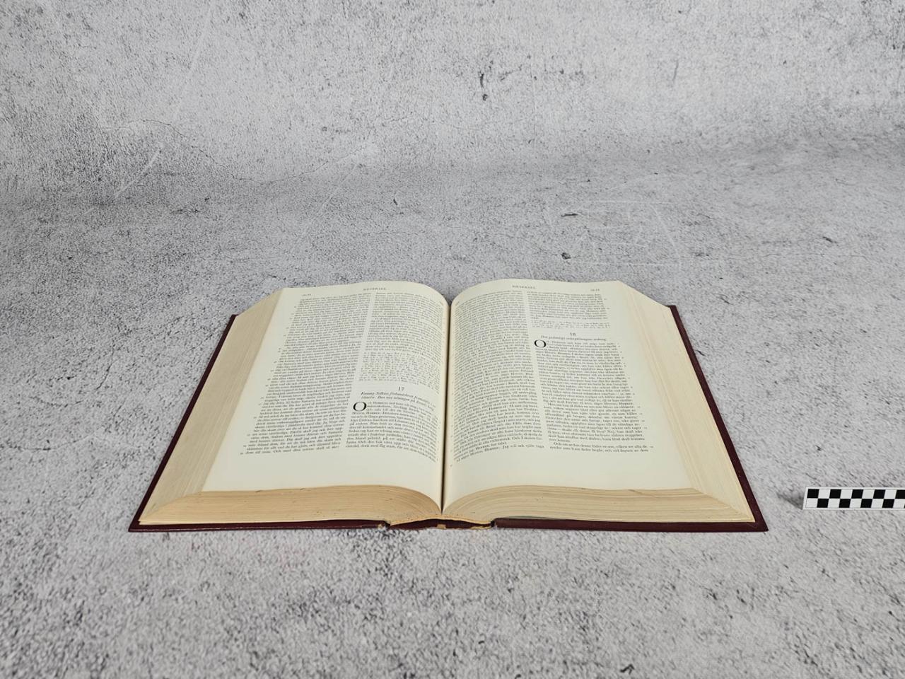 KSIĘGA KSIĄŻKA BIBLIA