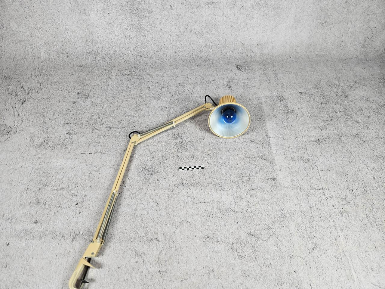 DESK LAMP