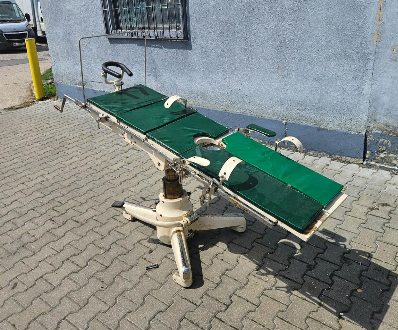 STÓŁ OPERACYJNY
